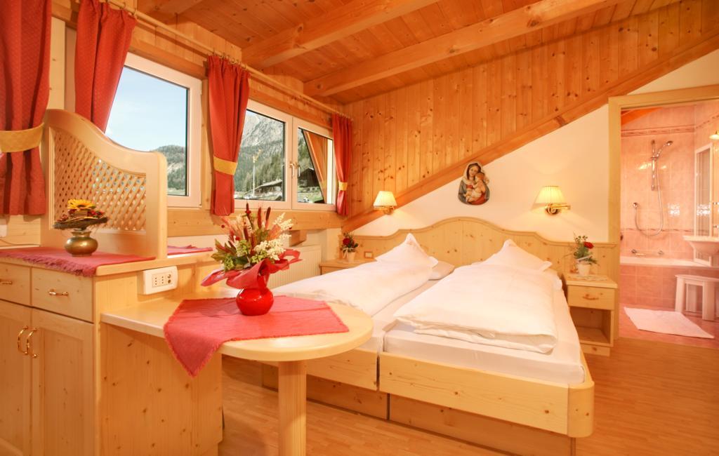 Garni B&B Schenk Selva di Val Gardena Quarto foto